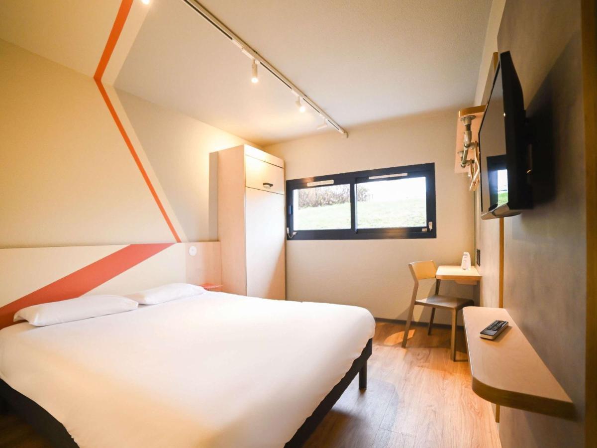 Ibis Budget Site Du Futuroscope Чассенеуил-Ду-Поитоу Экстерьер фото