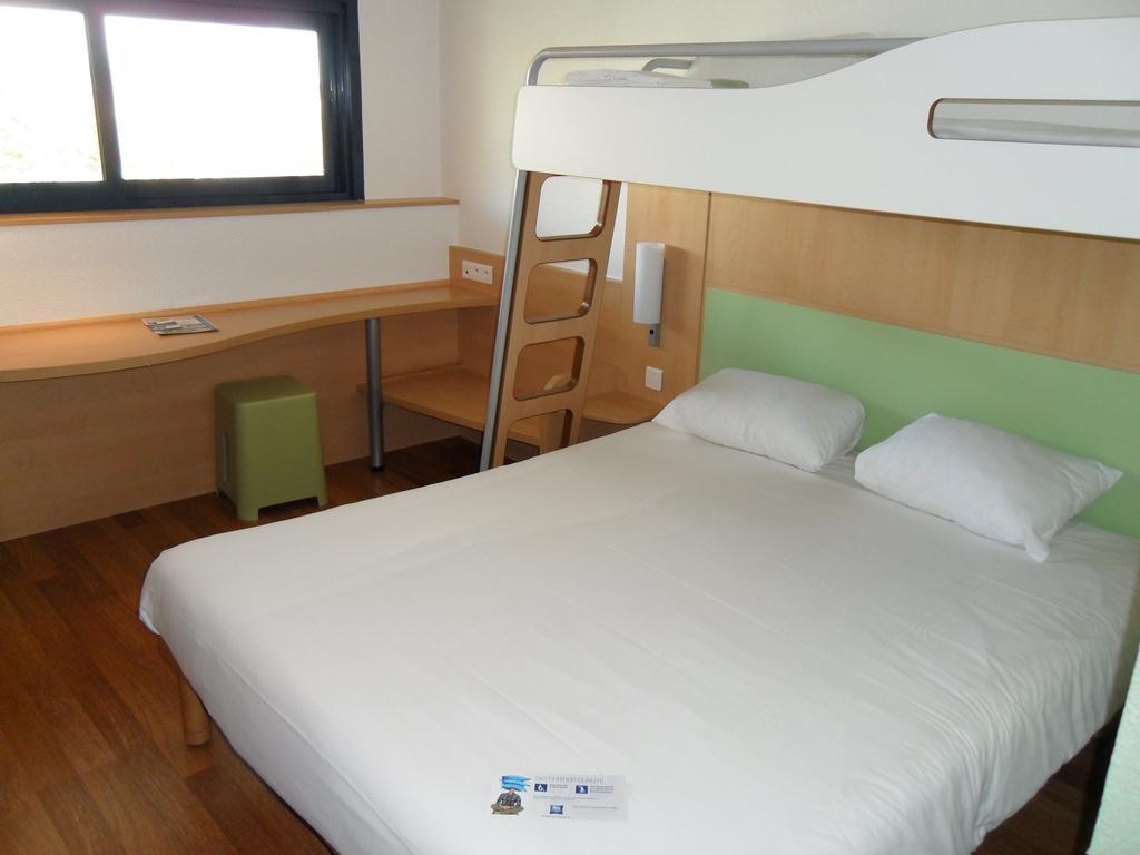 Ibis Budget Site Du Futuroscope Чассенеуил-Ду-Поитоу Номер фото
